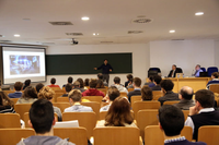 La robótica espacial se exhibe en la Escuela de Ingenierías Industriales