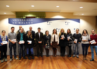 Entrega de 10 Ipads a los alumnos ganadores del premio de las jornadas de contracepción