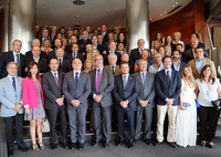 Representantes de la cofradía de Los Estudiantes participan en el Foro "Alumni-UMA"