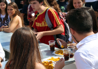 EL Consejo de Estudiantes organiza una Gymkhana para dar la bienevenida a los alumnos