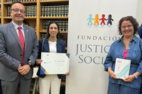 La egresada Aida Armenta recibe un 'Premio Excelencia 2023' de la Fundación Justicia Social