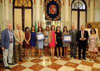 Presentación del Cupón dedicado a la Facultad de Económicas en el Ayuntamiento