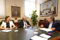 El Rector recibe al Consejero y a la Directora General de Universidades en el rectorado de la UMA